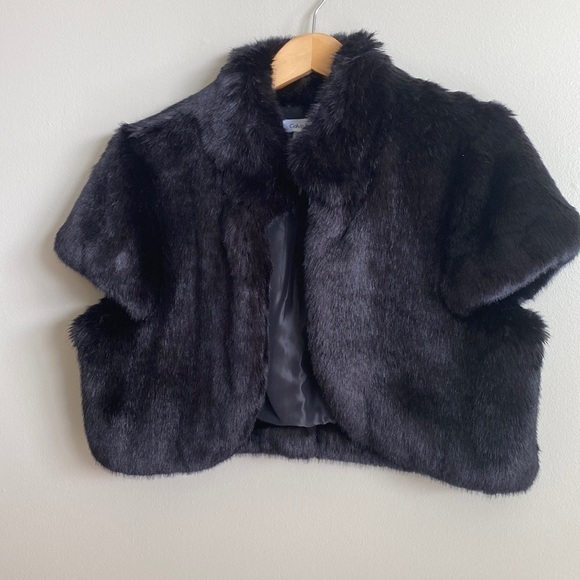 Faux Fur Cropped lined Jacket - Formal - Picture 1 of 3
